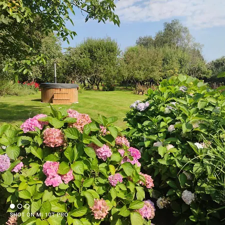 Πανσιόν Au Cheval Blanc Gommegnies