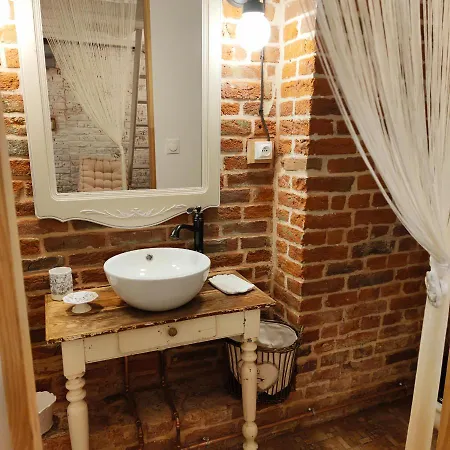 Πανσιόν Au Cheval Blanc 3*