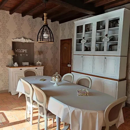 Πανσιόν Au Cheval Blanc 3*