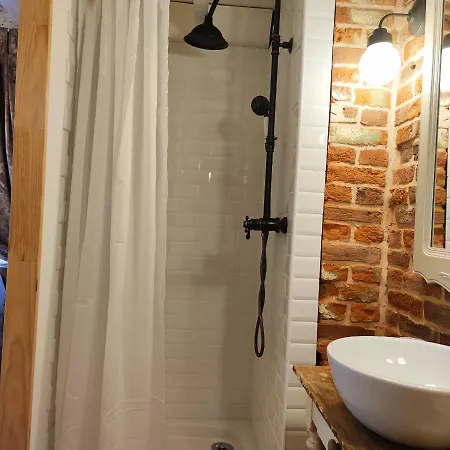 Au Cheval Blanc Guest house Gommegnies