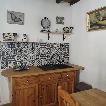 Au Cheval Blanc Πανσιόν 3*