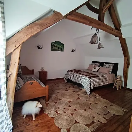 Πανσιόν Au Cheval Blanc 3*